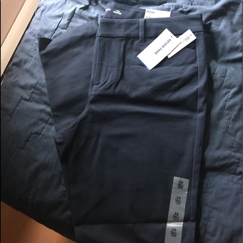 NWT Mid-Rise Tall Pixie Ankle Pants